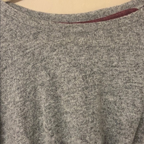 NWT Grey pullover - Picture 4 of 8